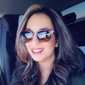 Meet your Posher, Valerie